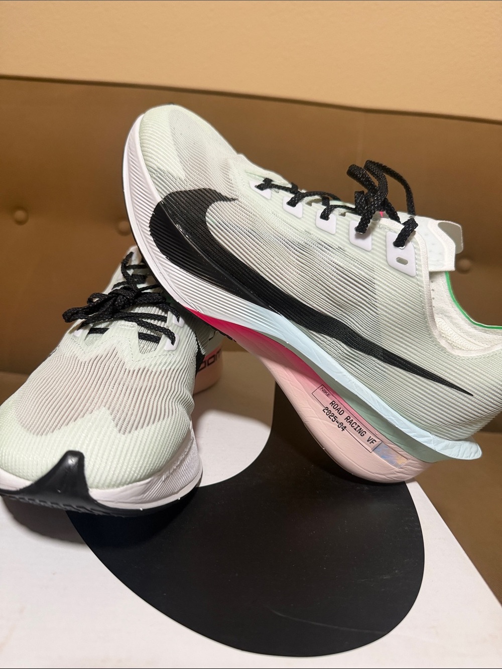 Men’s nike vaporfly next% 4